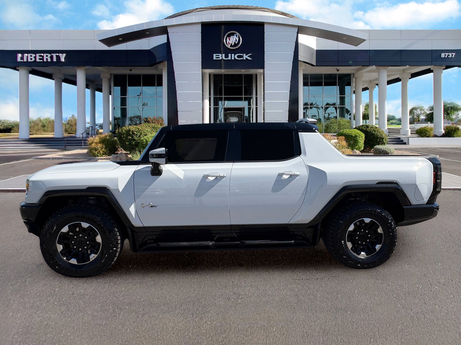 Used 2022 GMC Hummer EV Edition 1 w/ LPO, Illumination Package AWD/4WD image 6