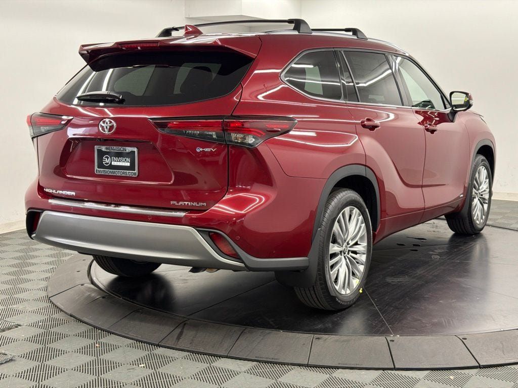 New 2026 Toyota Highlander Platinum AWD/4WD image 9