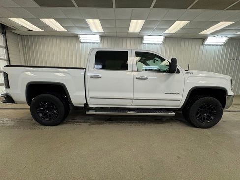 Used 2017 GMC Sierra 1500 SLT w/ Suspension Package, Off-Road image 5
