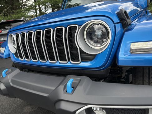 Certified 2024 Jeep Wrangler Unlimited Sahara AWD/4WD image 5