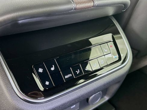 New 2026 Nissan Armada Platinum w/ Accent Package AWD/4WD image 33