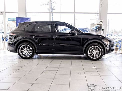 Used 2019 Porsche Cayenne S image 10