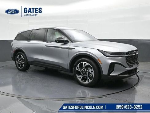 New 2025 Lincoln Nautilus Premier w/ Equipment Group 102A image 4