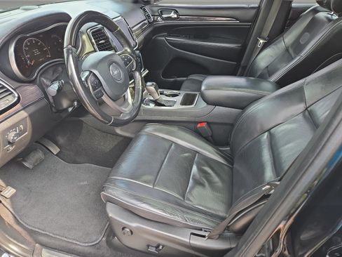 Used 2021 Jeep Grand Cherokee Overland image 12