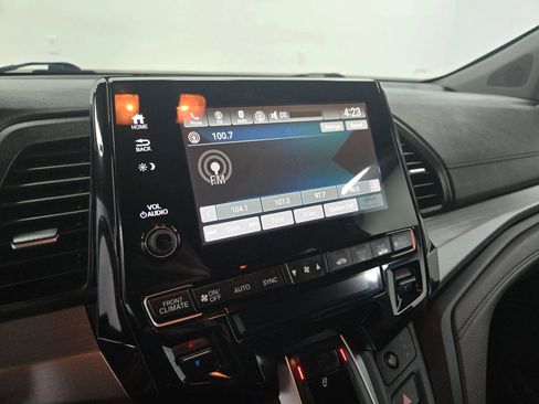 Used 2018 Honda Odyssey EX-L image 24