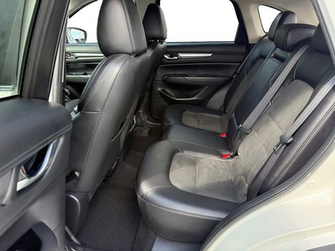 Used 2018 MAZDA CX-5 Touring w/ Preferred Equipment Package AWD/4WD image 16