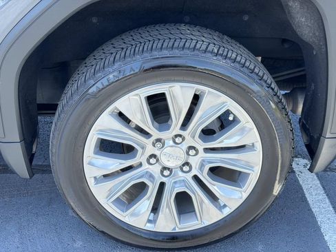 Used 2021 GMC Sierra 1500 Denali w/ Denali Ultimate Package AWD/4WD image 11