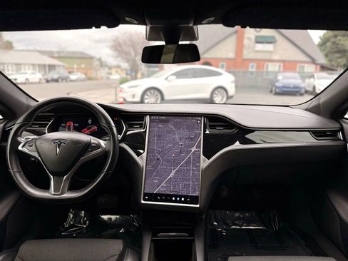 Used 2018 Tesla Model S 75D image 11