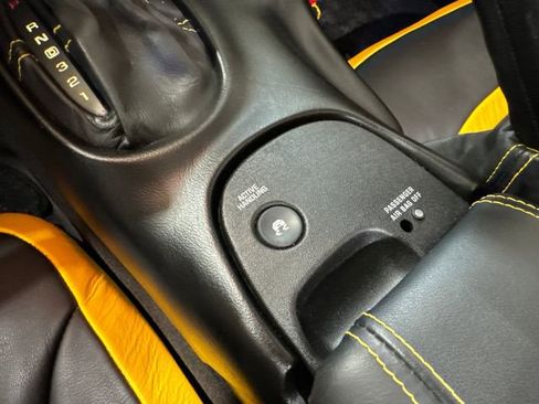 Used 2002 Chevrolet Corvette Convertible w/ Preferred Equipment Group2 RWD image 11