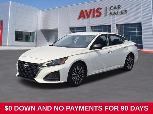 Used 2025 Nissan Altima 2.5 SV FWD image 1
