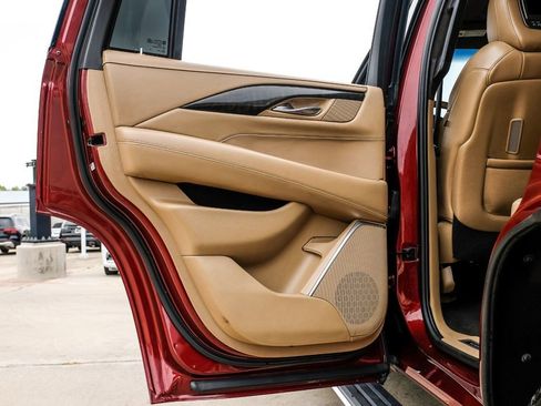 Used 2019 Cadillac Escalade Platinum image 52