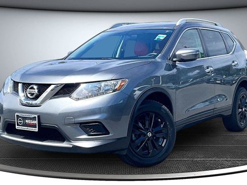 Used 2015 Nissan Rogue SV AWD/4WD image 4