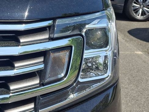 Used 2019 Ford Expedition Max XLT image 9