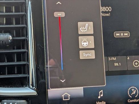 Used 2022 Chrysler Pacifica Touring-L image 6