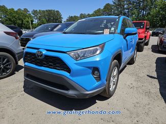 Used 2021 Toyota RAV4 XLE video 2
