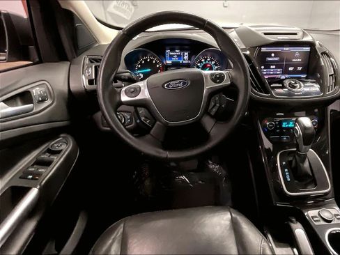 Used 2014 Ford Escape Titanium w/ Equipment Group 401A FWD image 8
