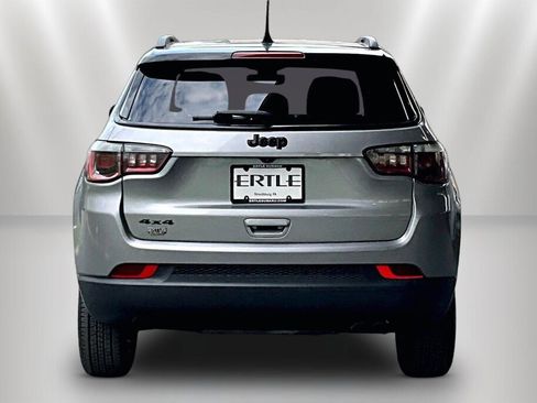 Used 2019 Jeep Compass Latitude AWD/4WD image 6