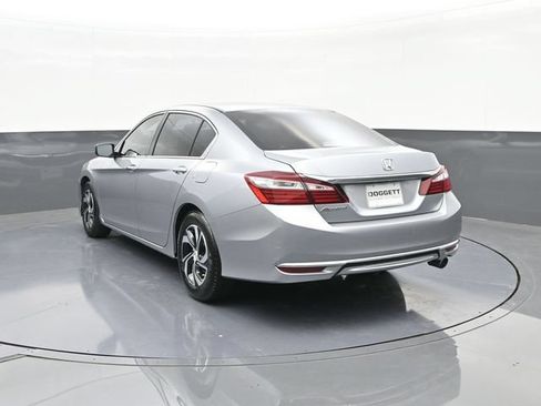 Used 2017 Honda Accord LX image 8