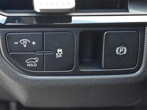 New 2026 Kia Sportage EX image 21