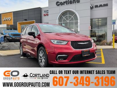 New 2026 Chrysler Pacifica Limited