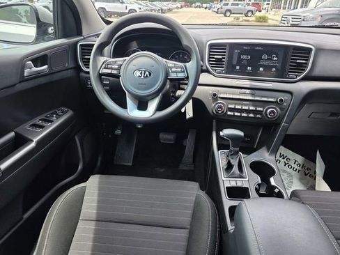 Used 2020 Kia Sportage LX w/ LX Popular Package FWD image 9