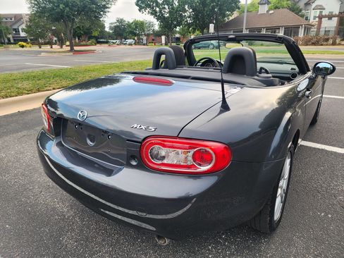 Used 2014 MAZDA MX-5 Miata Sport RWD image 26