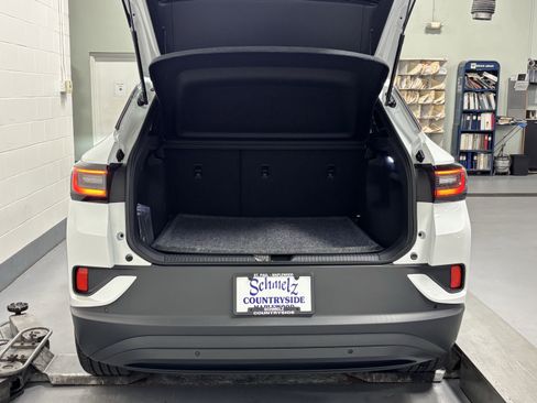 New 2025 Volkswagen ID.4 Pro RWD image 26