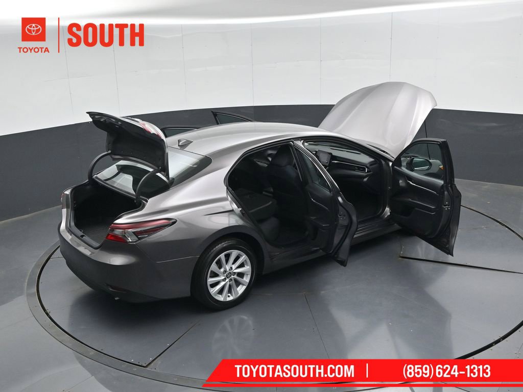 Used 2022 Toyota Camry LE FWD image 49