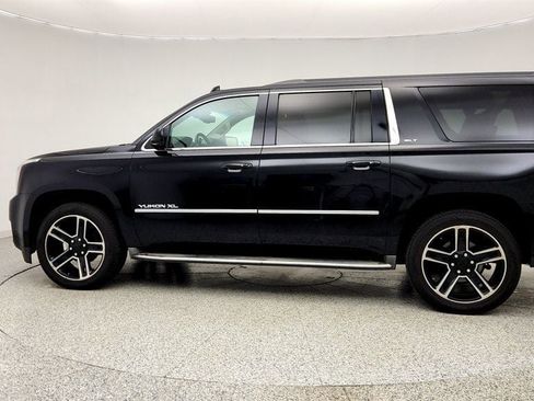 Used 2016 GMC Yukon XL SLT w/ Open Road Package AWD/4WD image 8