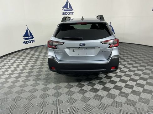 Used 2024 Subaru Outback Premium AWD/4WD image 5