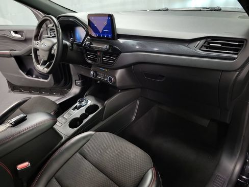 Used 2024 Ford Escape ST-Line AWD/4WD image 30