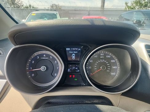 Used 2013 Hyundai Elantra GT w/ Tech Pkg FWD image 20