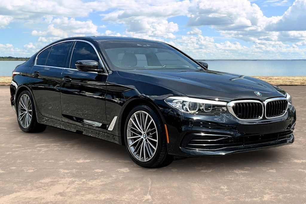Used 2019 BMW 530i w/ Convenience Package RWD image 3