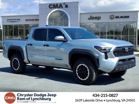 Used 2024 Toyota Tacoma TRD Off-Road AWD/4WD image 1