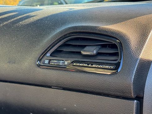 Used 2018 Dodge Challenger GT w/ Driver Convenience Group image 13