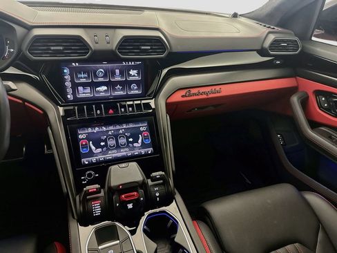 Used 2023 Lamborghini Urus S AWD/4WD image 25