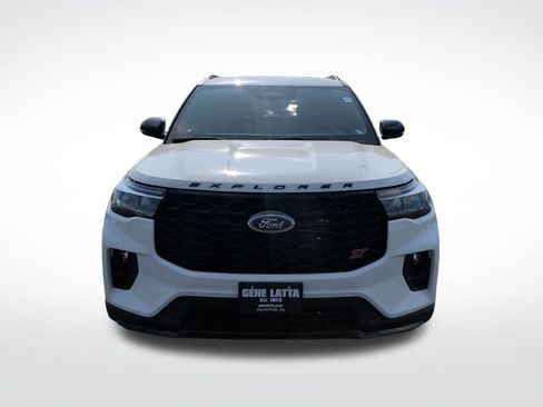 Used 2025 Ford Explorer ST AWD/4WD image 11