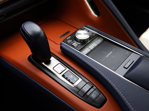 Used 2018 Lexus LC 500h w/ Touring Package RWD image 7