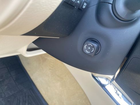 Used 2013 Lexus ES 350 image 16