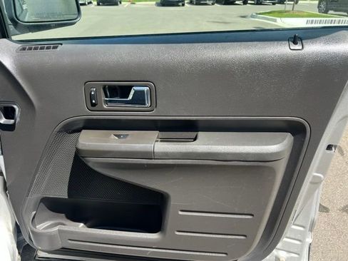 Used 2010 Ford Edge SEL AWD/4WD image 10