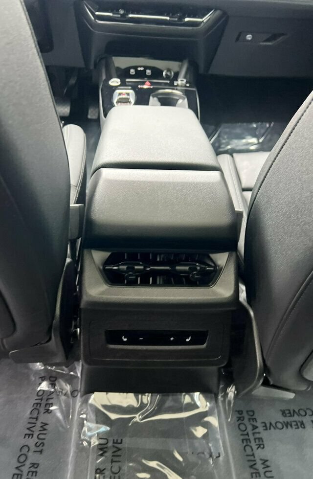 Used 2025 Audi A6 e-tron Prestige AWD/4WD image 20