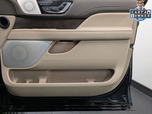 Certified 2022 Lincoln Navigator Reserve AWD/4WD image 33