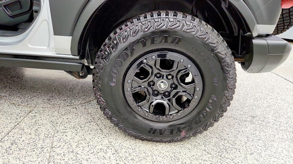 Used 2022 Ford Bronco Black Diamond AWD/4WD image 9