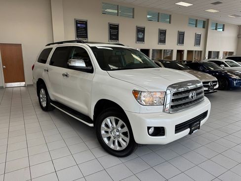 Used 2016 Toyota Sequoia Platinum image 69