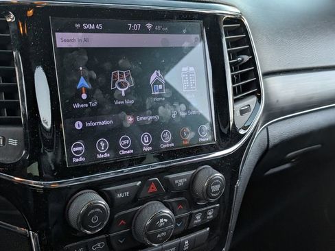 Used 2019 Jeep Grand Cherokee Limited image 20