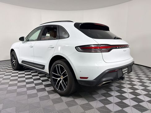 Certified 2023 Porsche Macan AWD/4WD image 3