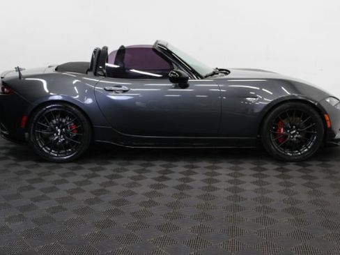 Used 2016 MAZDA MX-5 Miata Club w/ Brembo/BBS Package RWD image 5