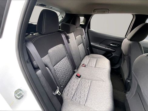 New 2026 Nissan Kicks SV image 10