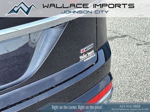Certified 2022 Volkswagen Atlas Cross Sport SEL Premium R-Line AWD/4WD image 11
