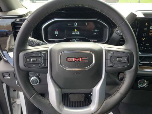 Used 2023 GMC Sierra 1500 Elevation w/ X31 Off-Road Package AWD/4WD image 18